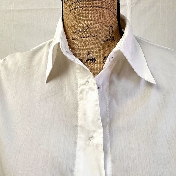 Zucchero Womens Shirt SZ 38/M White Pearls Embellished Cap Sleeves Snap Buttons - Picture 3 of 13